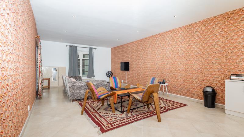 10 Bedroom Property for Sale in Constantia Western Cape